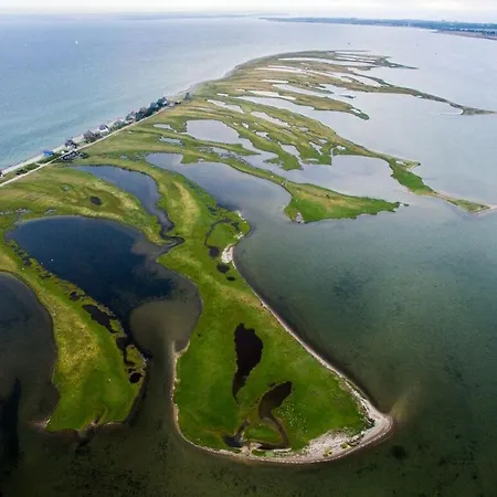 11° East Apartment *