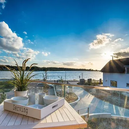 Apartment 11° East *